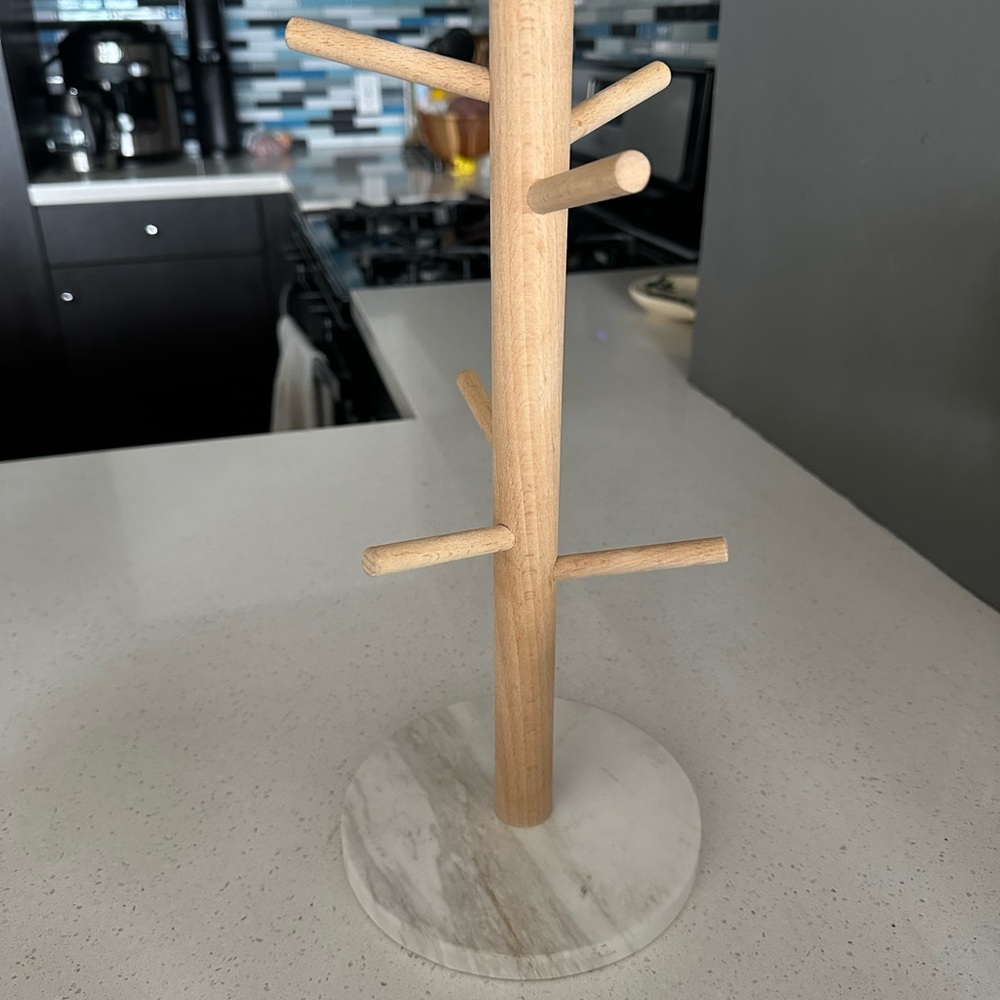 Marble Mug Tree